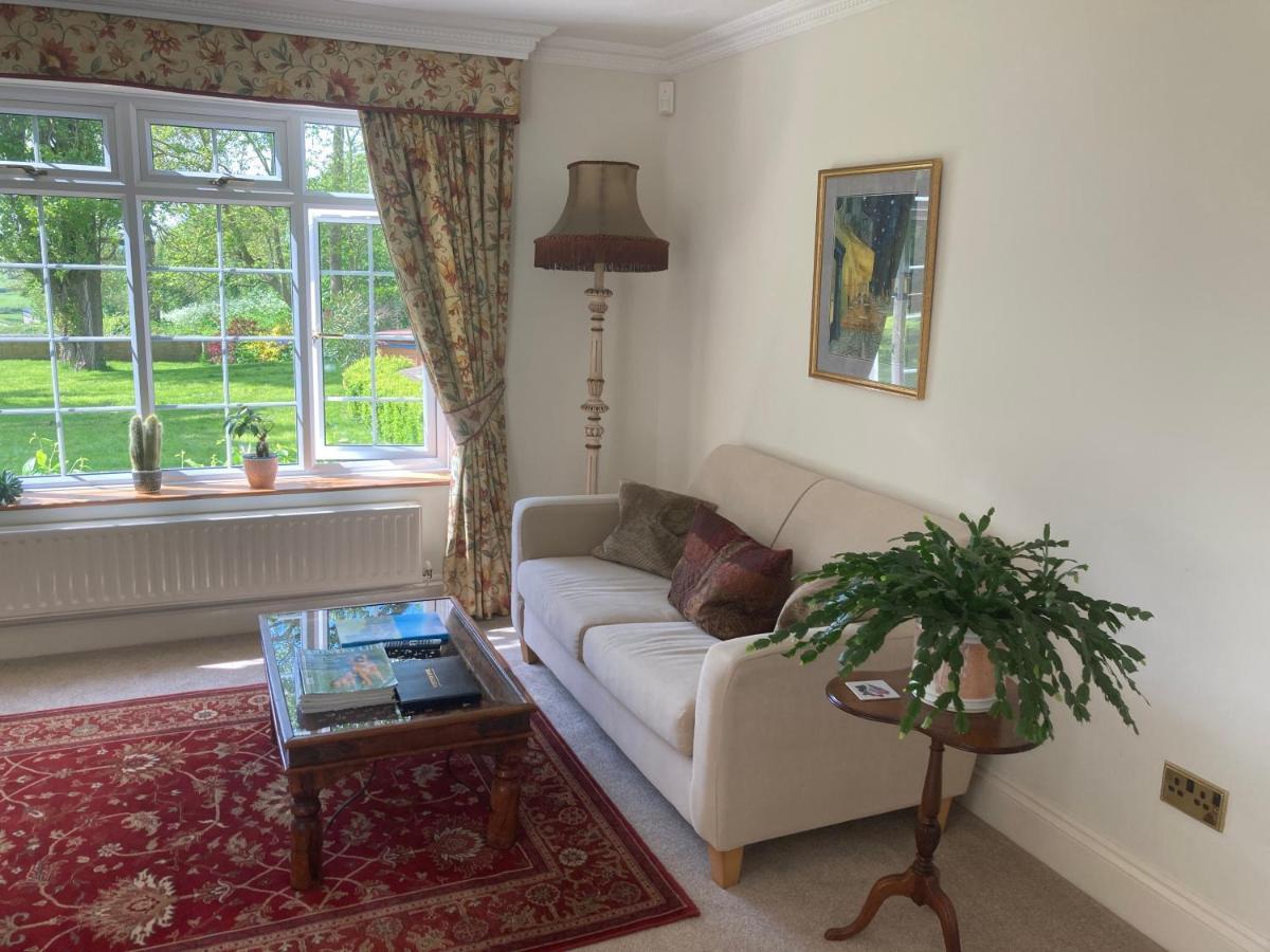 Exclusive 2 Bedroom Apartment With Summer House And Hot Tub ダベントリー エクステリア 写真
