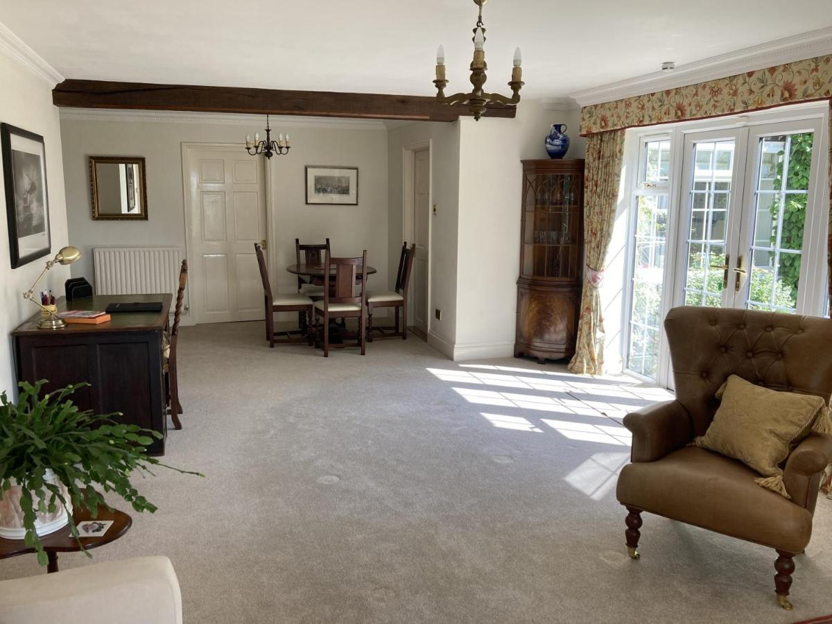Exclusive 2 Bedroom Apartment With Summer House And Hot Tub ダベントリー エクステリア 写真